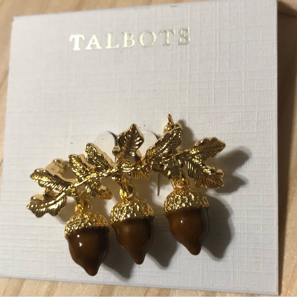 Talbots Acorn Brooch NWT